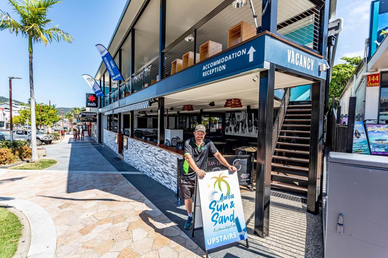 Airlie Sun & Sand Accommodation #2 Airlie Beach Exteriör bild