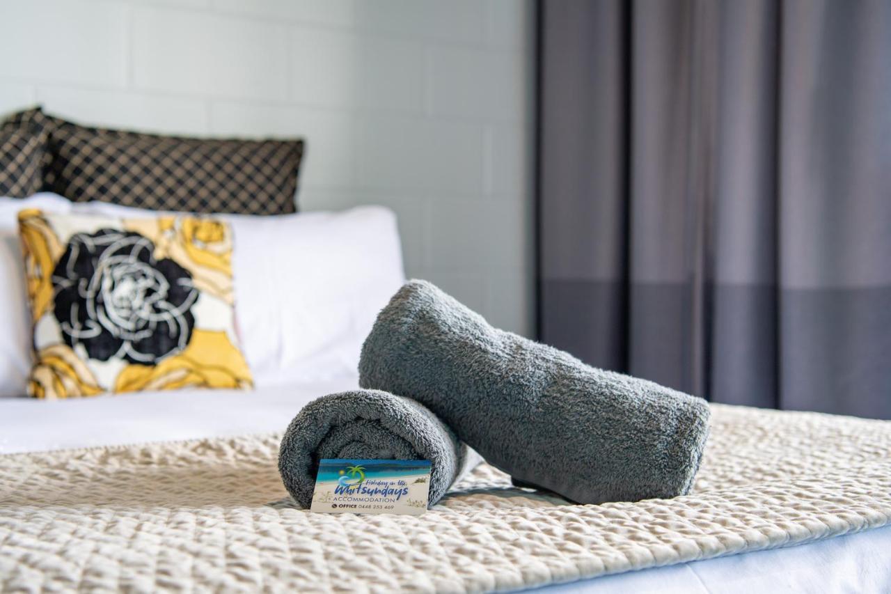 Airlie Sun & Sand Accommodation #2 Airlie Beach Exteriör bild