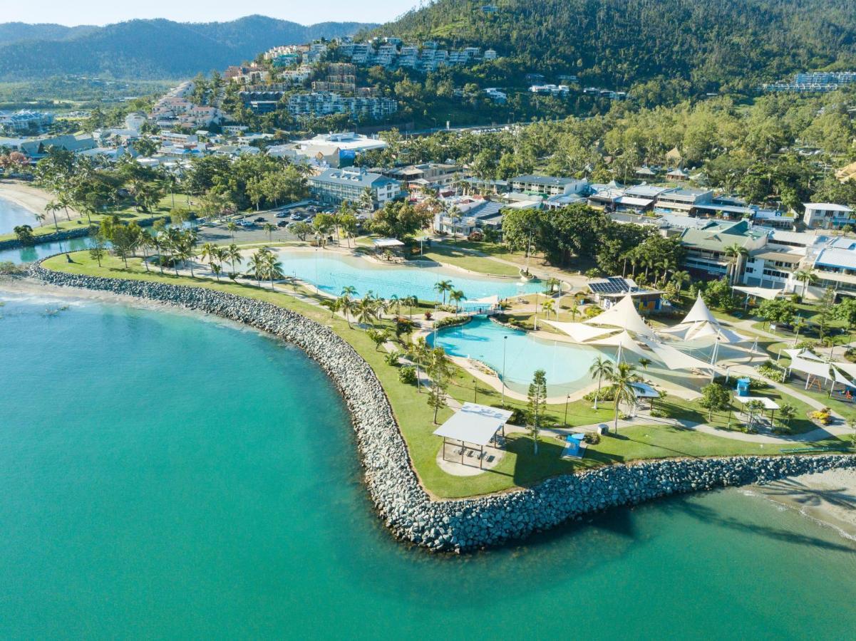 Airlie Sun & Sand Accommodation #2 Airlie Beach Exteriör bild